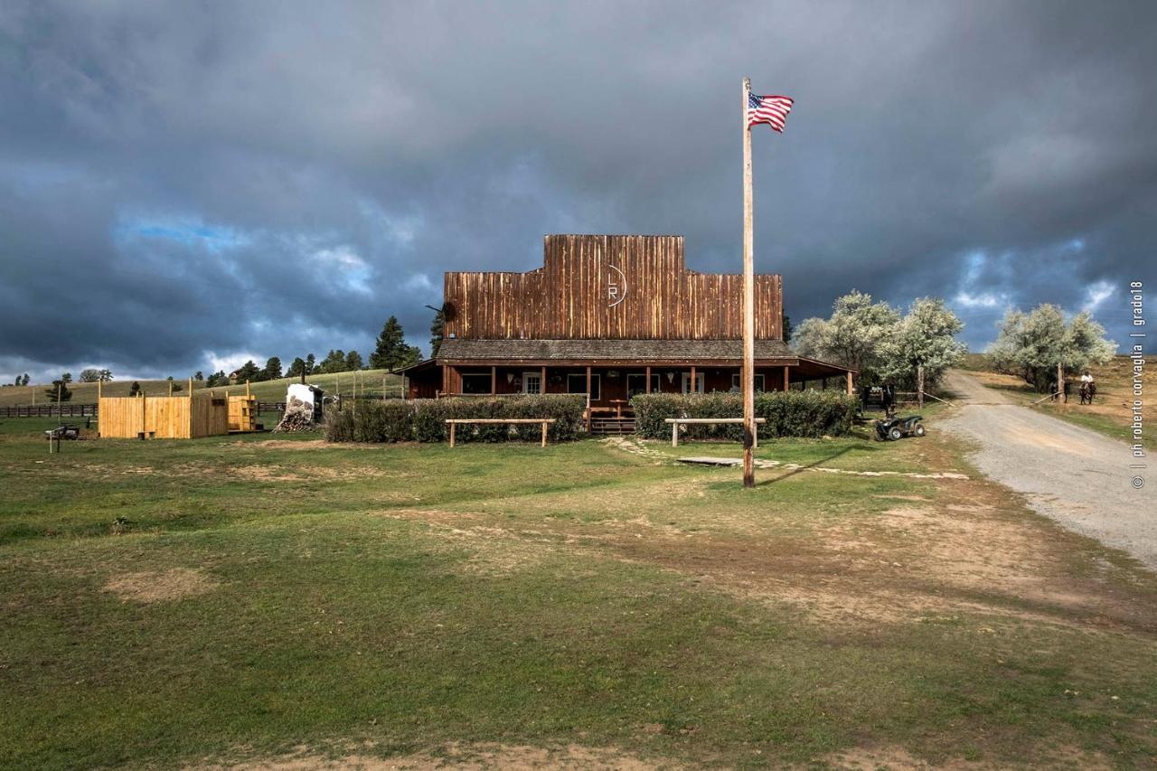 Devils Tower Lake Guest Ranch 빌라 외부 사진